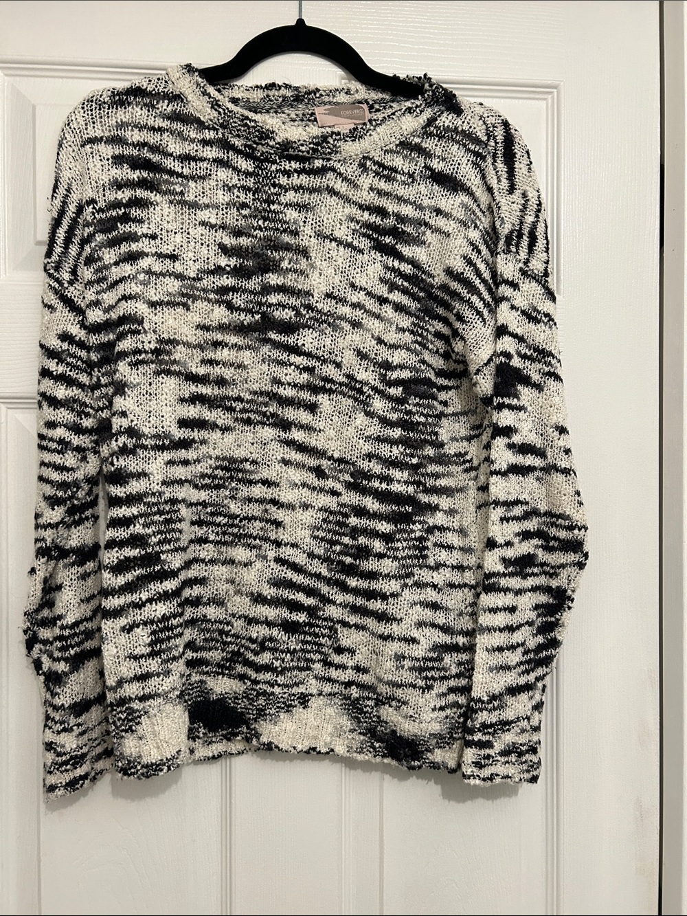 Forever 21 Black & White Marled Crewneck Sweater ***
